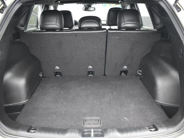 Photo of 2024 Bright White Clearcoat Jeep Compass