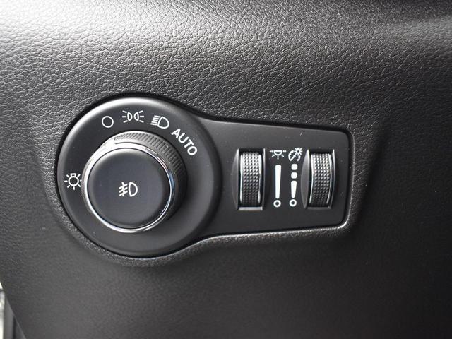 Photo of 2024 Bright White Clearcoat Jeep Compass