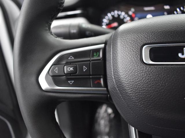 Photo of 2024 Bright White Clearcoat Jeep Compass