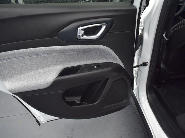 Photo of 2024 Bright White Clearcoat Jeep Compass