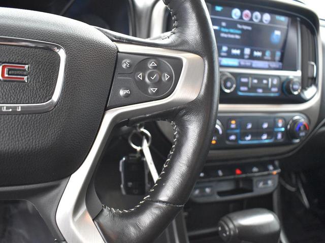 Photo of 2017 White GMC Canyon