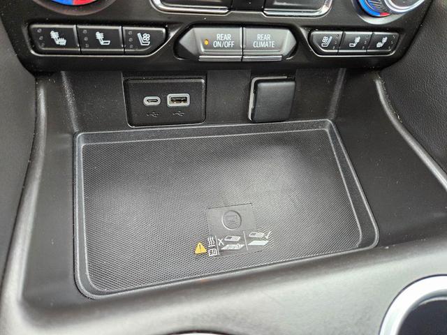 Photo of 2023 Black GMC Yukon