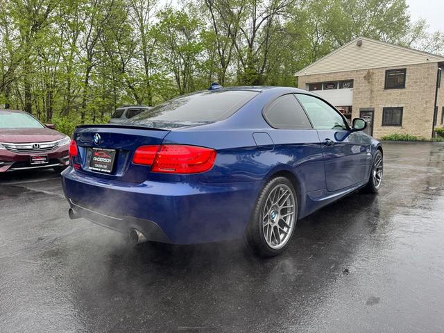Photo of 2013 BLUE BMW 335