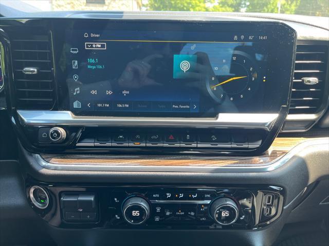 Photo of 2023 WHITE Chevrolet Silverado 1500