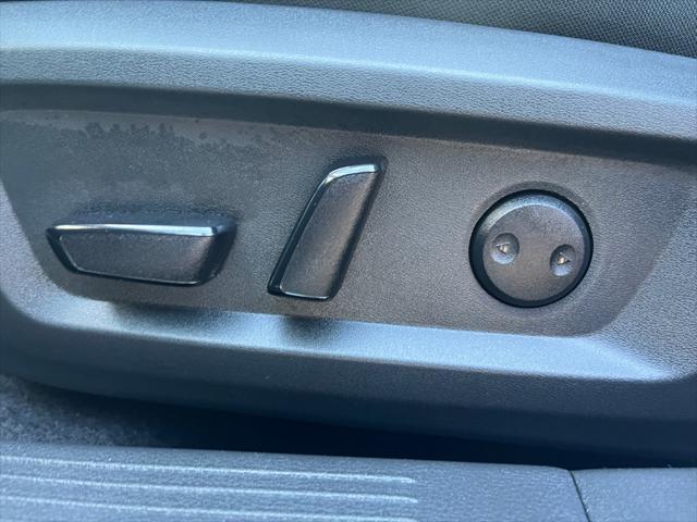 Photo of 2025 SILVER Nissan Rogue