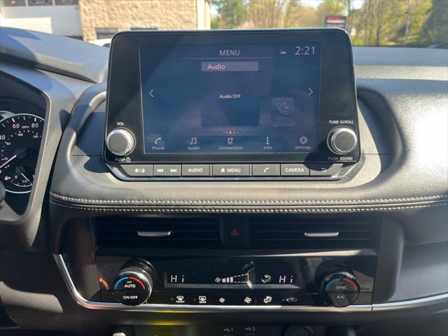 Photo of 2025 SILVER Nissan Rogue