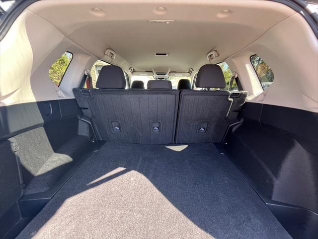 Photo of 2025 SILVER Nissan Rogue