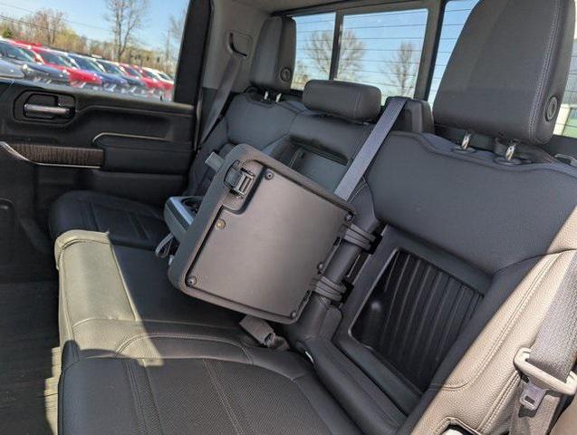 Photo of 2021 Summit White GMC Sierra 3500