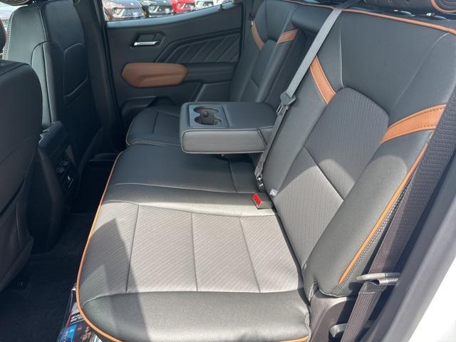 Photo of 2025 Summit White GMC Canyon