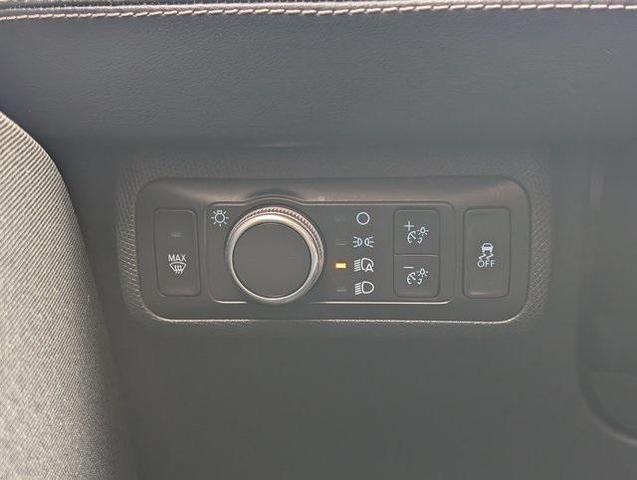Photo of 2021 White Ford Mustang Mach-E
