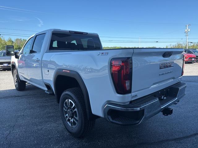 Photo of 2025 Summit White GMC Sierra 3500