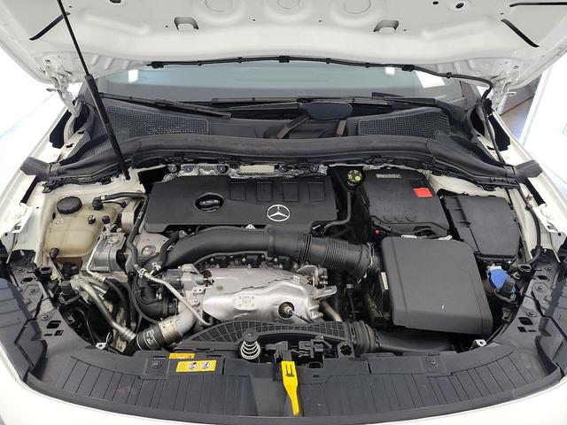 Photo of 2021 White Mercedes-Benz GLA 250