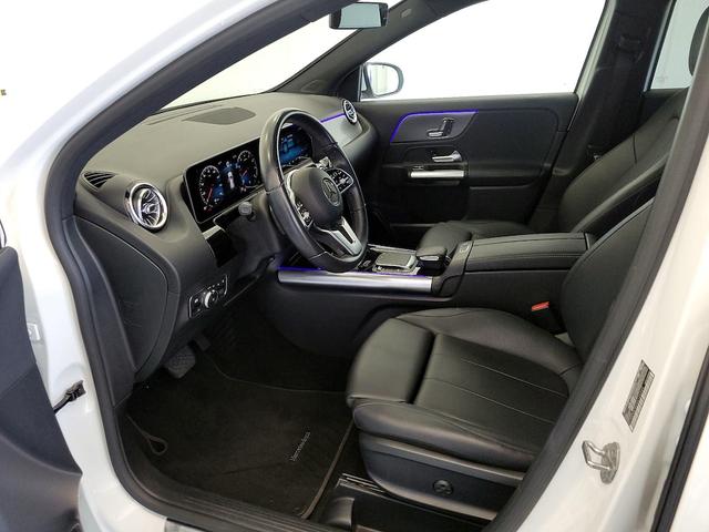 Photo of 2021 White Mercedes-Benz GLA 250