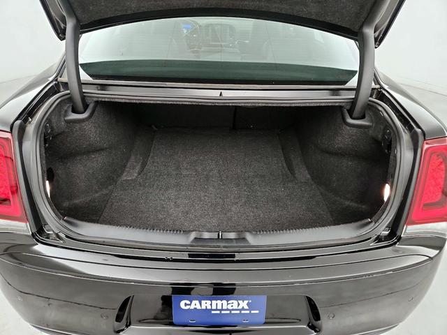 Photo of 2021 Black Chrysler 300
