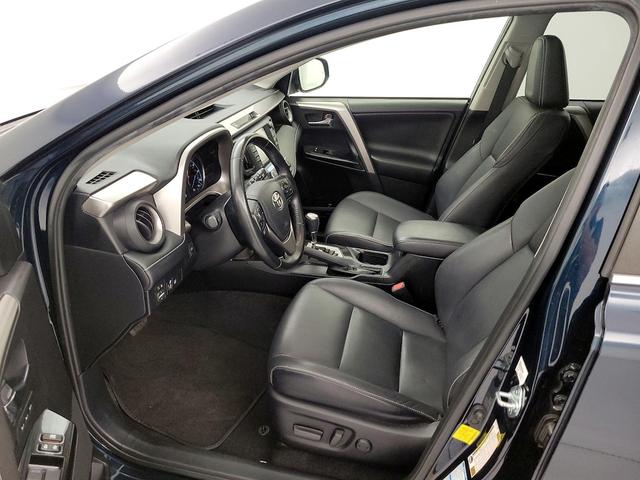 Photo of 2018 Blue Toyota RAV4 Hybrid