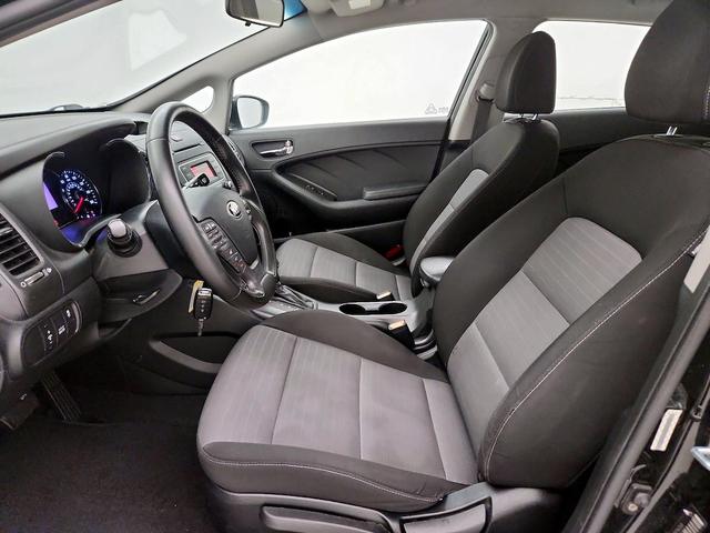 Photo of 2015 Black Kia Forte