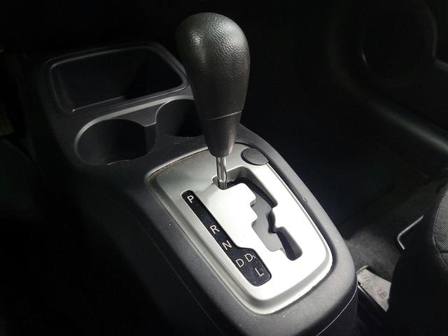 Photo of 2017 White Mitsubishi Mirage G4