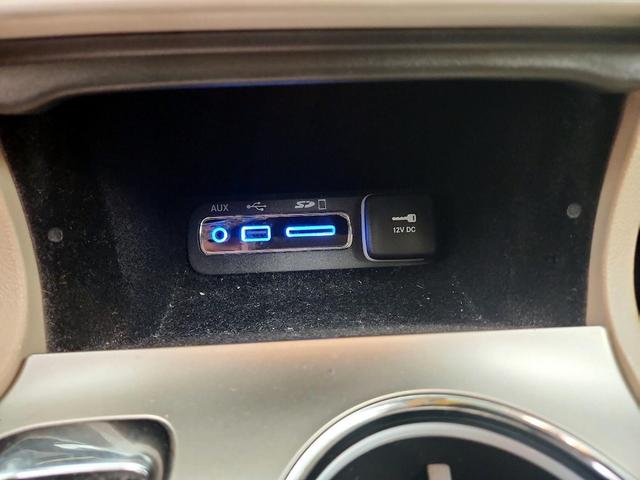 Photo of 2016 Black Jeep Grand Cherokee