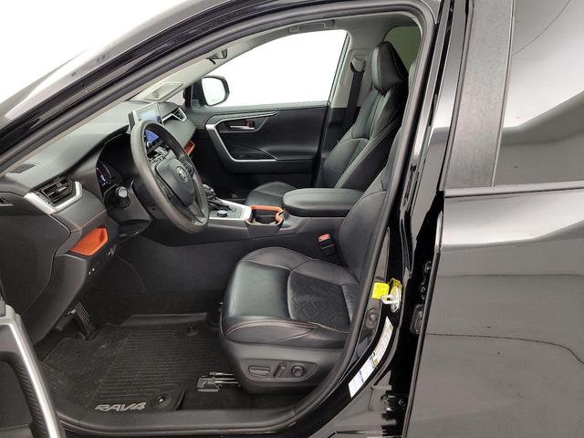 Photo of 2019 Black Toyota RAV4