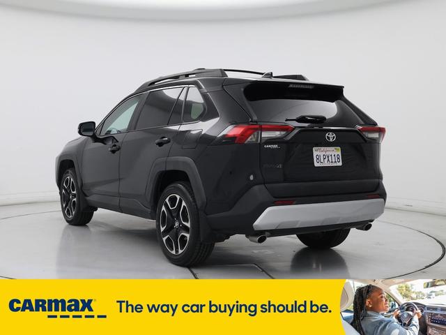 Photo of 2019 Black Toyota RAV4