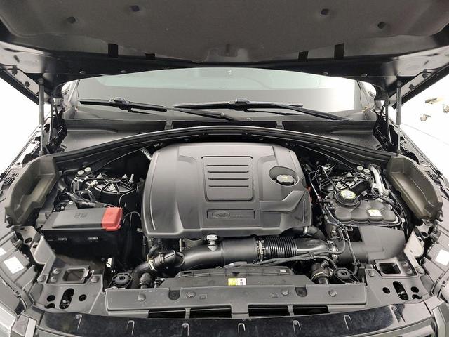 Photo of 2024 Black Land Rover Range Rover Velar