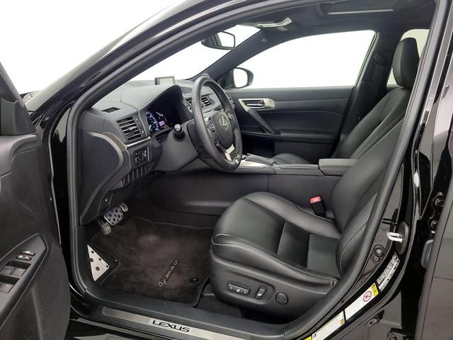 Photo of 2014 Black Lexus CT 200h