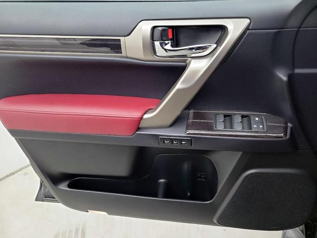 Photo of 2021 Black Lexus GX 460