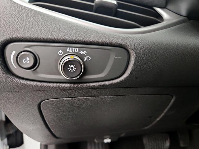 Photo of 2023 White Chevrolet Malibu