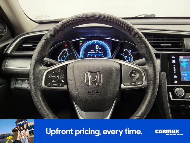 Photo of 2018 White Honda Civic