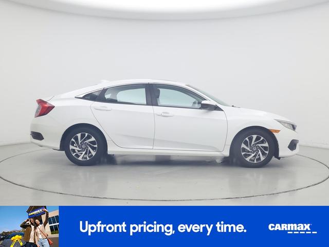 Photo of 2018 White Honda Civic