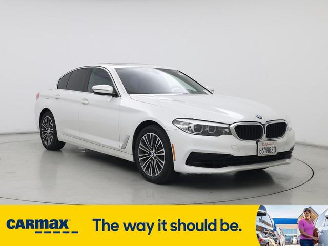 2020 BMW 530
