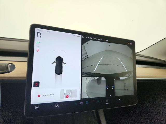 Photo of 2021 Gray Tesla Model 3