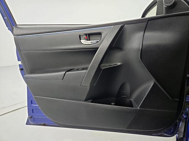 Photo of 2014 Blue Toyota Corolla