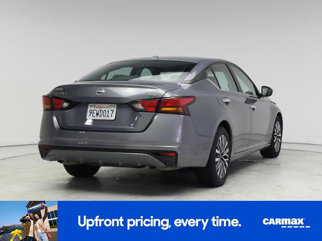 Photo of 2023 Gray Nissan Altima