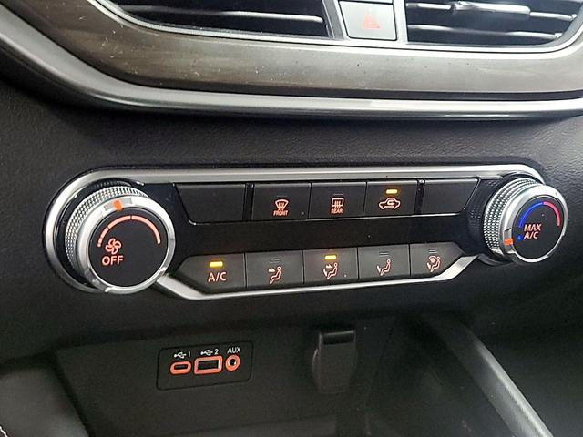 Photo of 2023 Gray Nissan Altima