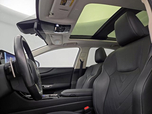 Photo of 2022 Orange Lexus NX 350