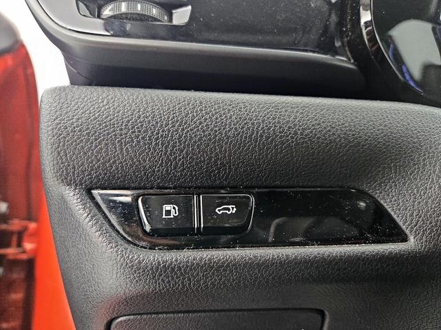 Photo of 2022 Orange Lexus NX 350