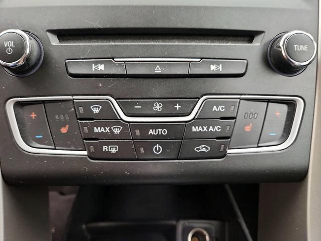 Photo of 2016 Gray Ford Fusion
