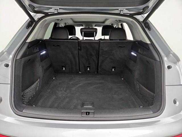 Photo of 2018 Gray Audi Q5