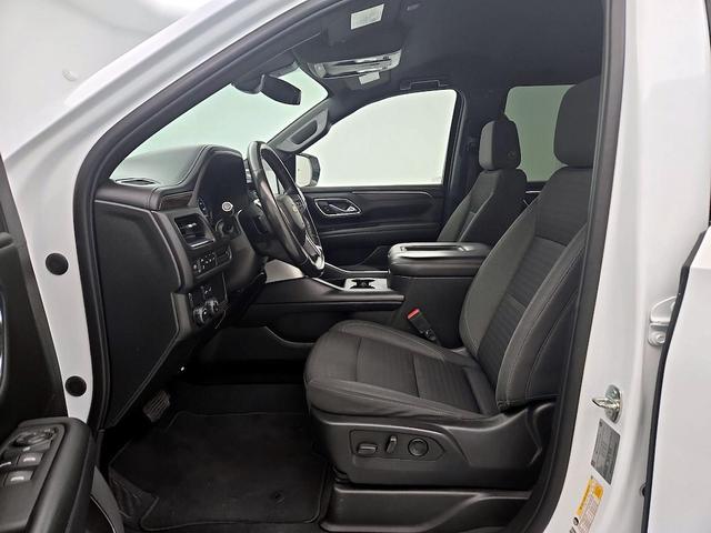 Photo of 2022 White Chevrolet Tahoe