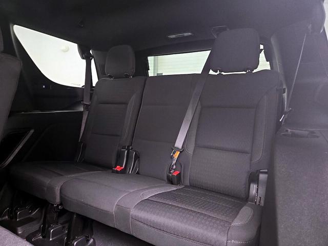 Photo of 2022 White Chevrolet Tahoe