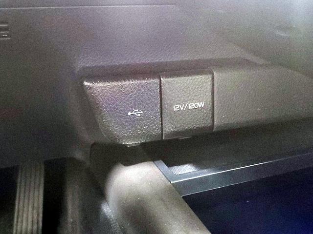 Photo of 2024 White Toyota Camry