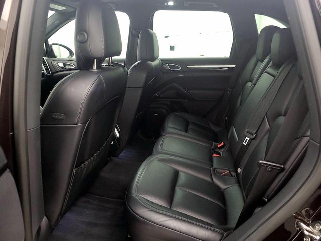 Photo of 2017 Burgundy Porsche Cayenne