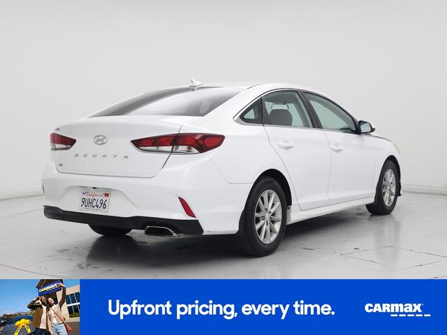 Photo of 2018 White Hyundai SONATA