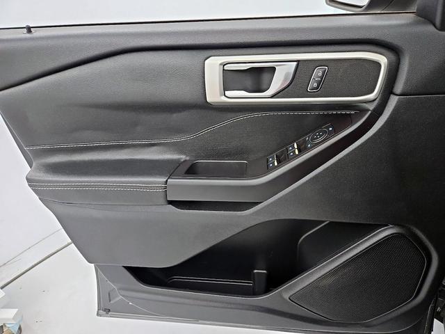 Photo of 2020 Gray Ford Explorer
