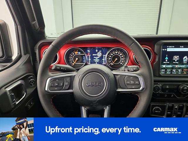 Photo of 2023 Gray Jeep Wrangler
