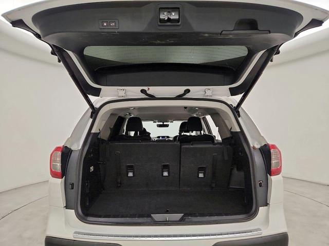 Photo of 2021 White Subaru Ascent