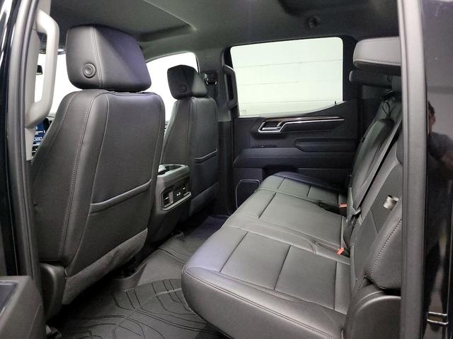 Photo of 2022 Black Chevrolet Silverado 1500