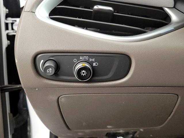 Photo of 2023 White Chevrolet Malibu