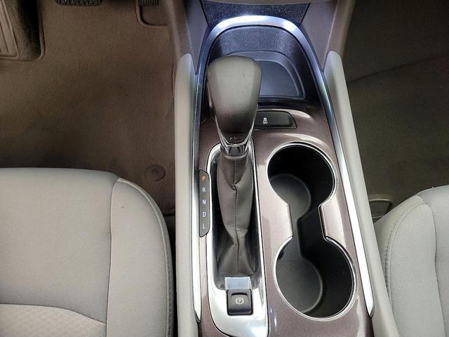 Photo of 2023 White Chevrolet Malibu